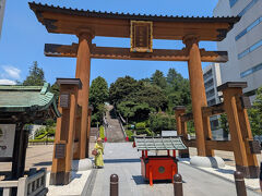 二荒山神社参拝の後は、またまた二荒山神社参拝です。
写真は（宇都宮）二荒山神社の大鳥居です。