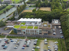 越谷市民プール
屋内の温水プールなので、一年中天候に左右されずに水泳や水遊びを楽しめます。