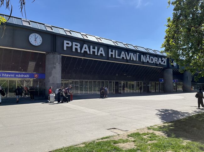 問題なく予約した列車に乗れるのか少し心配でしたが、事前に確認もできたので、安心して観光を継続します。