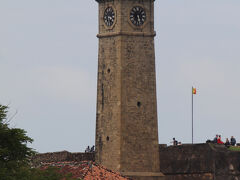 時計台

さすがに時間は合っていませんでした