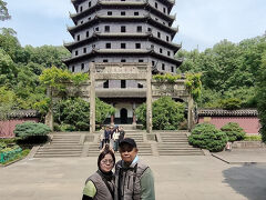 早々に「西湖」の観光を切り上げ、「六和塔（りくわとう）」に移動しました。ここに来るのも20年振りのことです。