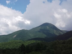 ロープウェイ途中から蓼科山
