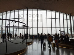 フェリーターミナル内