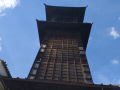 青空に映えていました。