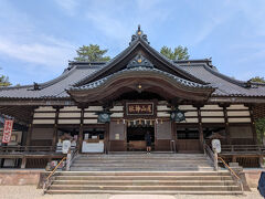 先ずは尾山神社で今日の試合の勝利を祈願。
