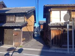 肴町通りの中ほどから東へ伸びる小径、順海町通りへ入ってみます。

