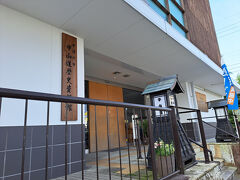 脇本陣の跡には中津川市の中山道歴史資料館が建っています。
この時刻はまだ見学できませんでしたが、上段の間が復元されているそうです。