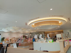 １５時からの風呂の時間には早いので、シャトレーゼテラス 甲府丸の内店で休憩。写真は使いまわし