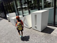 羽田からすぐに立川市へ。
最初の目的地はPLAY！ミュージアムだ！
暑い。
