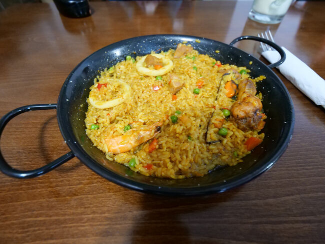 レストランに入って<br />今回の初パエリア