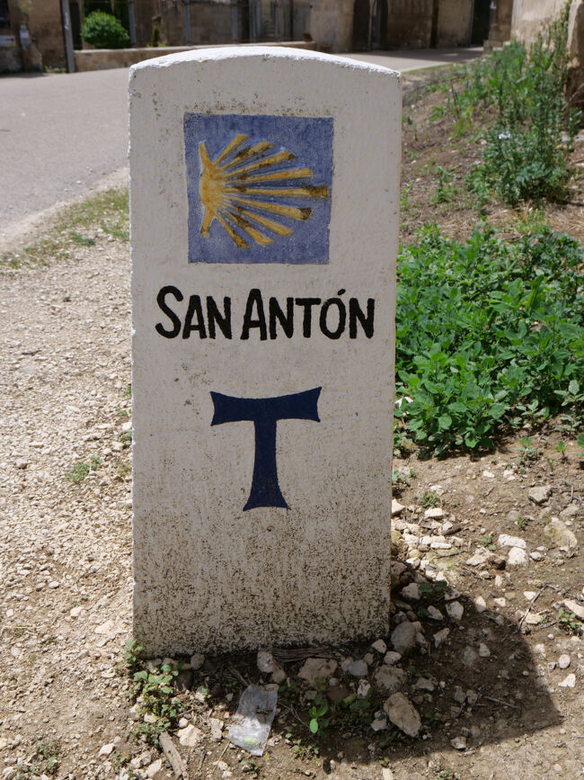 サンアントンに到着<br />シンボルであるタウ(T)