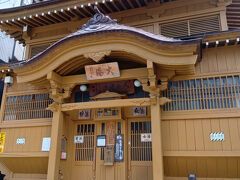 外湯めぐりが楽しめる野沢温泉。