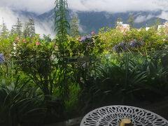 バルコニーに出て山を堪能
