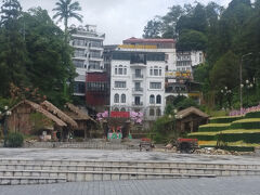 ツーリストインフォにまた行きます。