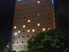 本日のお宿、東横インに到着。駅すぐそばで迷うような道ではないのに方向感覚が無さすぎて少し迷いました。今日は寝るだけだし、明日は朝から晩までおでかけする予定（結果的には雨で計画変更を余儀なくされましたが…）なのでとりあえず東横インに2泊して、3泊目からは少し豪華なホテルに移るプランにしています。