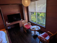 室内は思ってた感じの武士感はない、
けど清潔感あって良い感じのお部屋