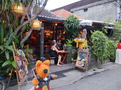 夕食は2年ぶりのlilla warung
