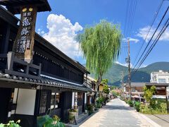 ジリジリ暑い、日差しに耐え
母、先頭で
そこのけ　そこのけ　と
ベルを鳴らしながら

「北国街道筋の柳町」に到着。