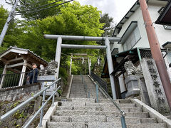 ランチの後は石段街の最上段に鎮座する伊香保神社を参拝。