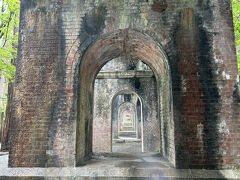 禅寺の渋い日本建築と洋風建築が一度にみれて面白い場所だと思いました。
宿坊があるのでいつか泊まりたいです。

落ち着いていて雰囲気が好きだなと思いつつ
注意書きの看板がたくさんあり、観光地としての難しさも感じました。