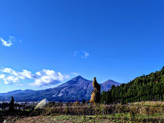 裏に行くと磐梯山を一望！