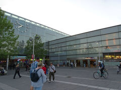 こちらが13年前に宿泊したホテルの最寄り駅であるPraterstern駅。