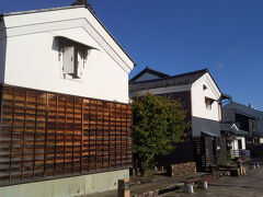 蔵の辻という蔵が並んだ場所にやって来ました