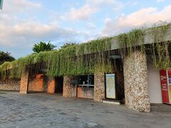 その後、ウォーターブローへ。
こちらで入場チケットを購入します。
支払いはCash onlyなので気をつけて！