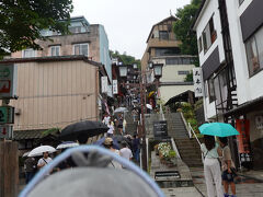 ようやく石段街に着きましたが、道を間違えててちょうど真ん中から合流