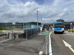 そして13時28分に阿波海南駅に着きました。
ＤＭＶはこの先バスとして阿波海南文化村へ向かいます。