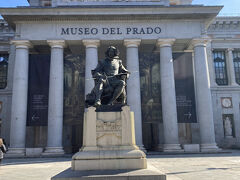 プラド美術館。

今日は7時間も鑑賞できちゃう。好きな絵画を何度でも観れる！

と、思ってたけど、美術館ってすごく疲れます。4時間くらいがベストかなぁ？

撮影禁止だったので写真無しです。
途中プラド美術館のカフェでランチしたのだけど、その写真も無し。

本当に疲れてたんだねぇ。
