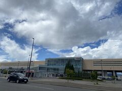 電車で新青森駅に戻ります
レンタカー屋さんは徒歩圏内
少し早めに着いたけど・・・借りれた