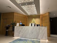 ラウンジへ。
楽天のプライオリティパスなので、子供らは有料。
約5000円×２名。