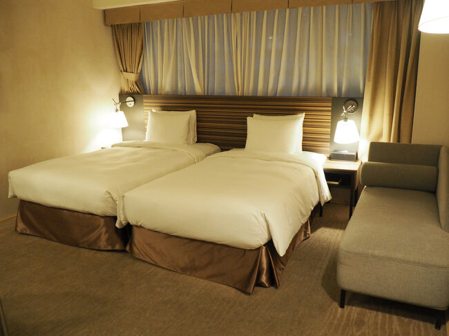 空港MRTで台北駅まできました。<br />今回の宿もシーザーパーク台北ホテルです