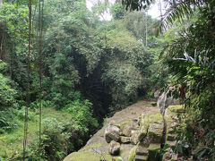 10:00 Tigal inggah Cliff 寺院