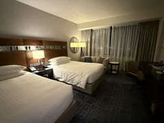 香港スカイシティマリオットホテル
夜に着いて朝に出るので寝るだけ?