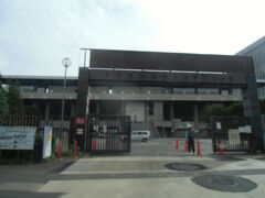 神宮球場の隣は、秩父宮ラグビー場。
「西の花園・東の秩父宮」と称され、日本ラグビーの聖地とも呼ばれる競技場です。

