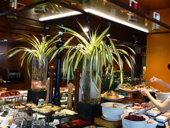 ドゥシット プリンセスの朝食ビュッフェ。