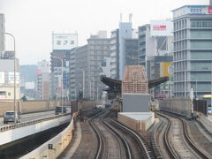 2025.06.09　箕面萱野ゆき普通列車車内
御堂筋線は淀川の手前で明かり区間に出る。ここからは前面展望である。