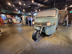 海遊館横の、天保山マーケットプレイスで昼食をとるため、物色中。