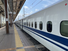 東京から約１時間で新富士駅に到着。