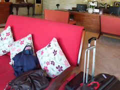 ☆グリヤサントリアン

今日のミッションが無事に終わったのでウブドへ向けて出発。
