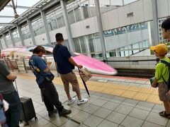 　小倉駅に到着すると、今度は小倉駅から広島県の三原駅までの在来線は、全日、運休することが分かりました。それで、15:00過ぎの新大阪行き「こだま号」の自由席に乗りました。