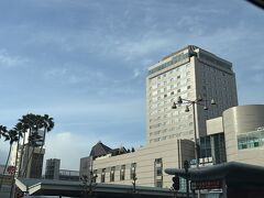 道の駅から30～40分ほど。
徳島駅にやってきました！
今夜のお宿は徳島駅すぐそば。入口がわからなくてちょっとウロウロしちゃいました。