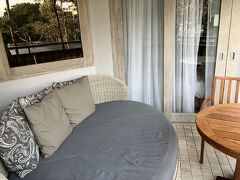 お部屋チェンジとなれば、大急ぎでパッキング
ここからの眺めも見納めです
荷物はまとめて今のお部屋に置いておけば
次のお部屋へスタッフの方が運んでくれます