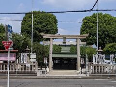 徒歩六分、とまれの先に『金神社』さん