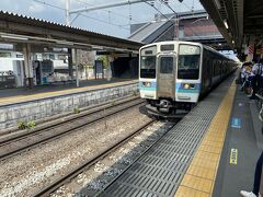 鈍行で甲府駅へ。