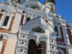 午前中は通り過ぎただけだった、大聖堂の中に入りました。
荘厳な雰囲気で静まっており、精神統一することができました。