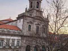 ホテルの部屋の窓から見える風景
「トリンダーデ教会」