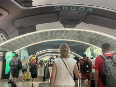 約3時間かけて9:20頃マドリード・アトーチャ駅に到着。
